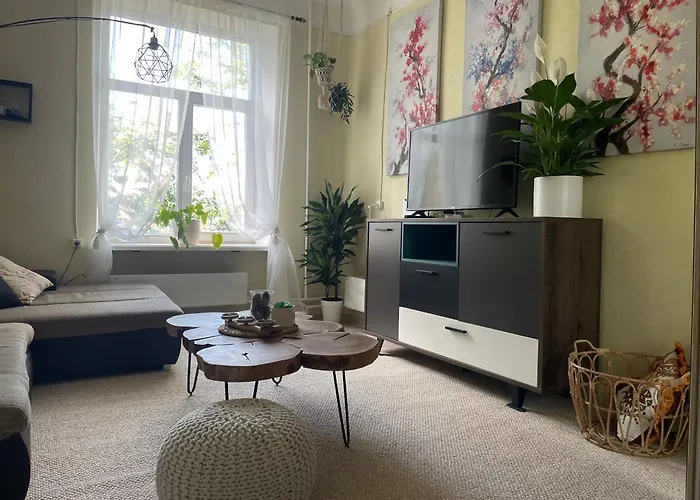 Sunny 1 Bedroom In Center Next To Park Riga